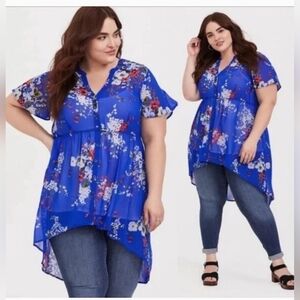 Size 3 Torrid Lexie Blue Floral Sheer Chiffon Top Hi-Lo Femine Top NWT